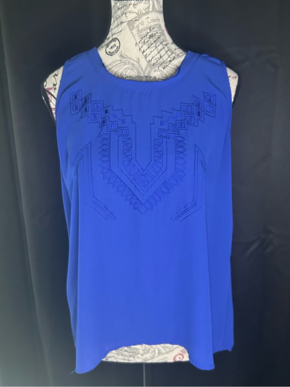 Women’s Embroidered Tank Top (M)